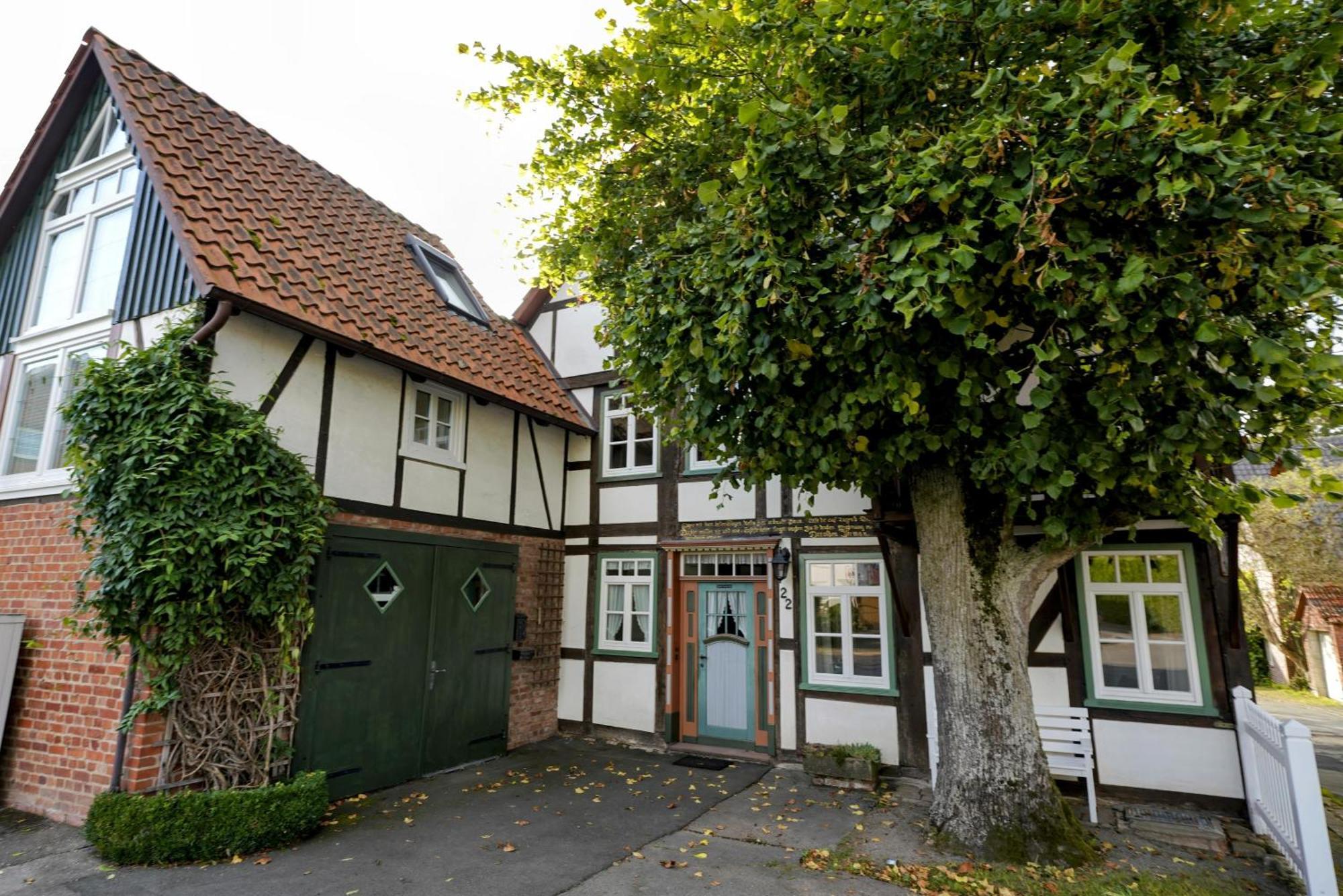 Ferienhaus Altes Wirtshaus Lugde Ngoại thất bức ảnh